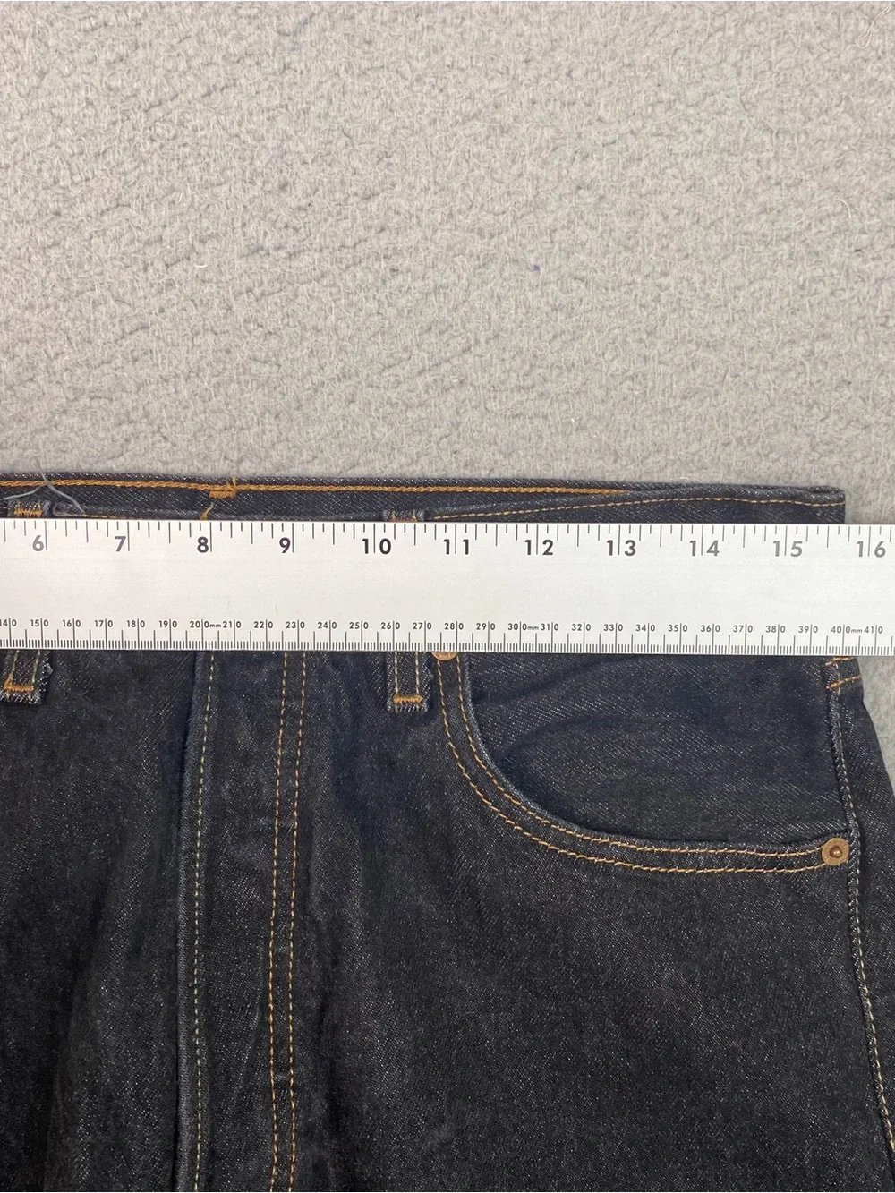 Levi's 501XX Jeans Men's Size 31x31 (Tag Reads 33x34) Dark Wash Denim Button Fly